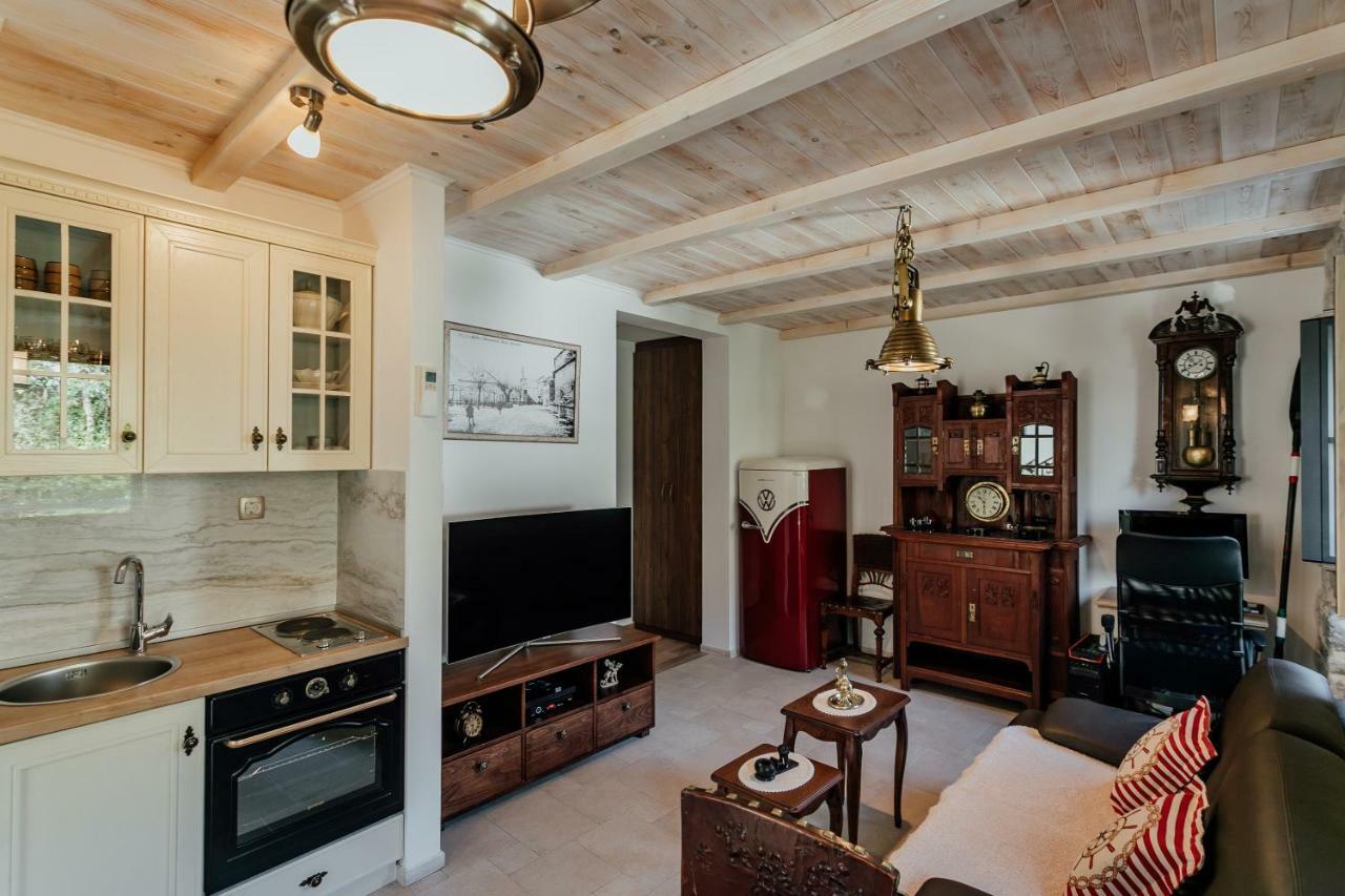 Magnolia Apartment Kotor Bagian luar foto