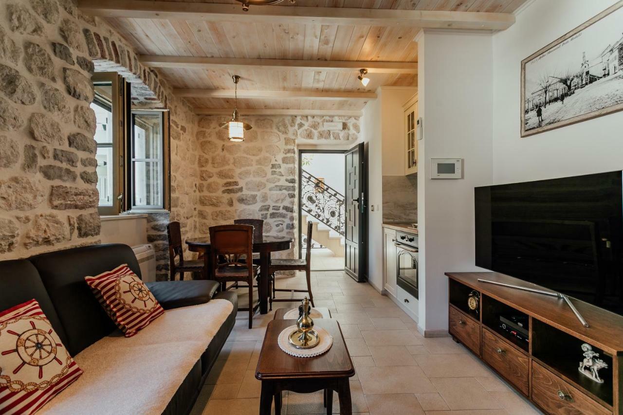 Magnolia Apartment Kotor Bagian luar foto