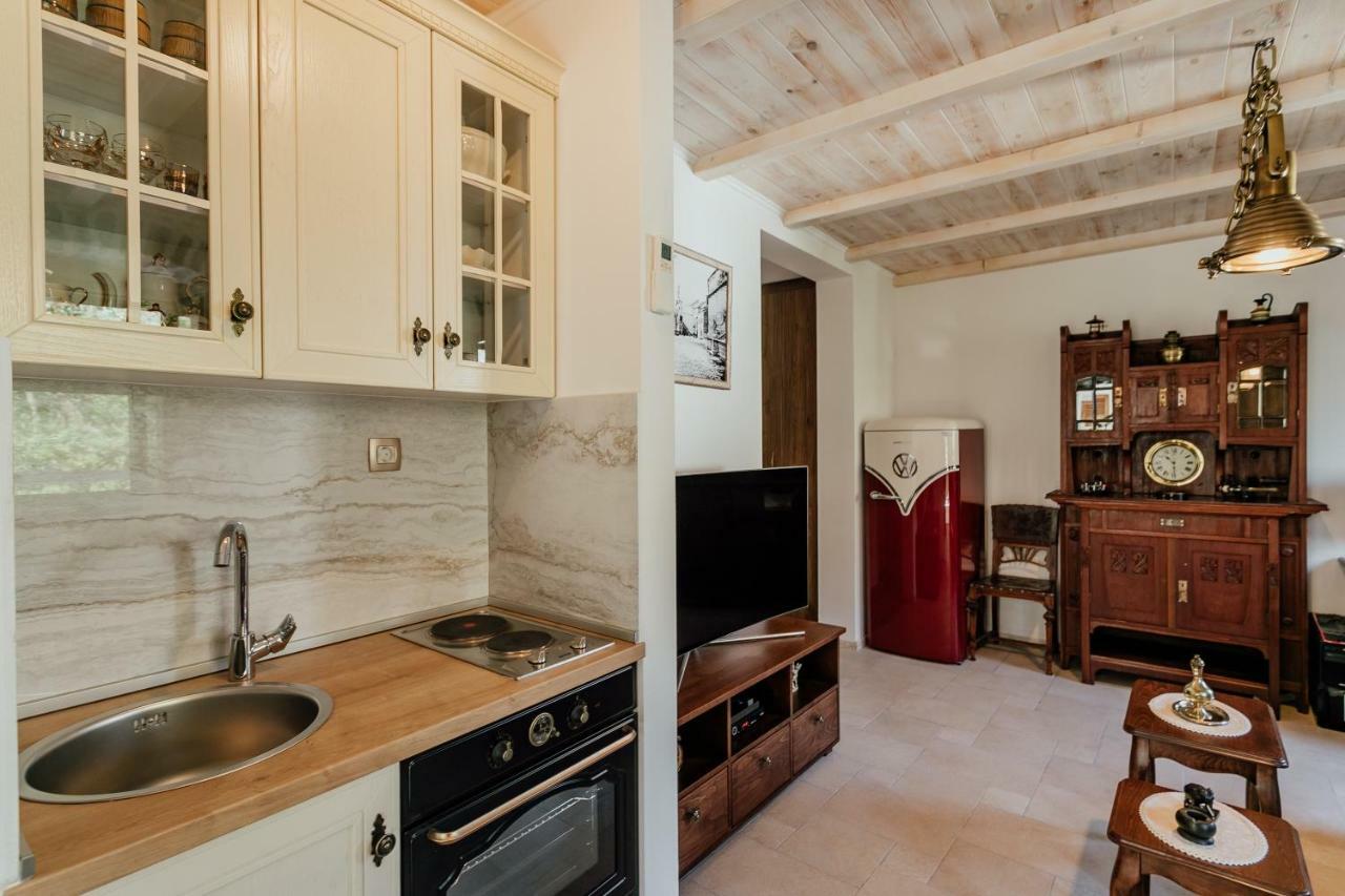 Magnolia Apartment Kotor Bagian luar foto